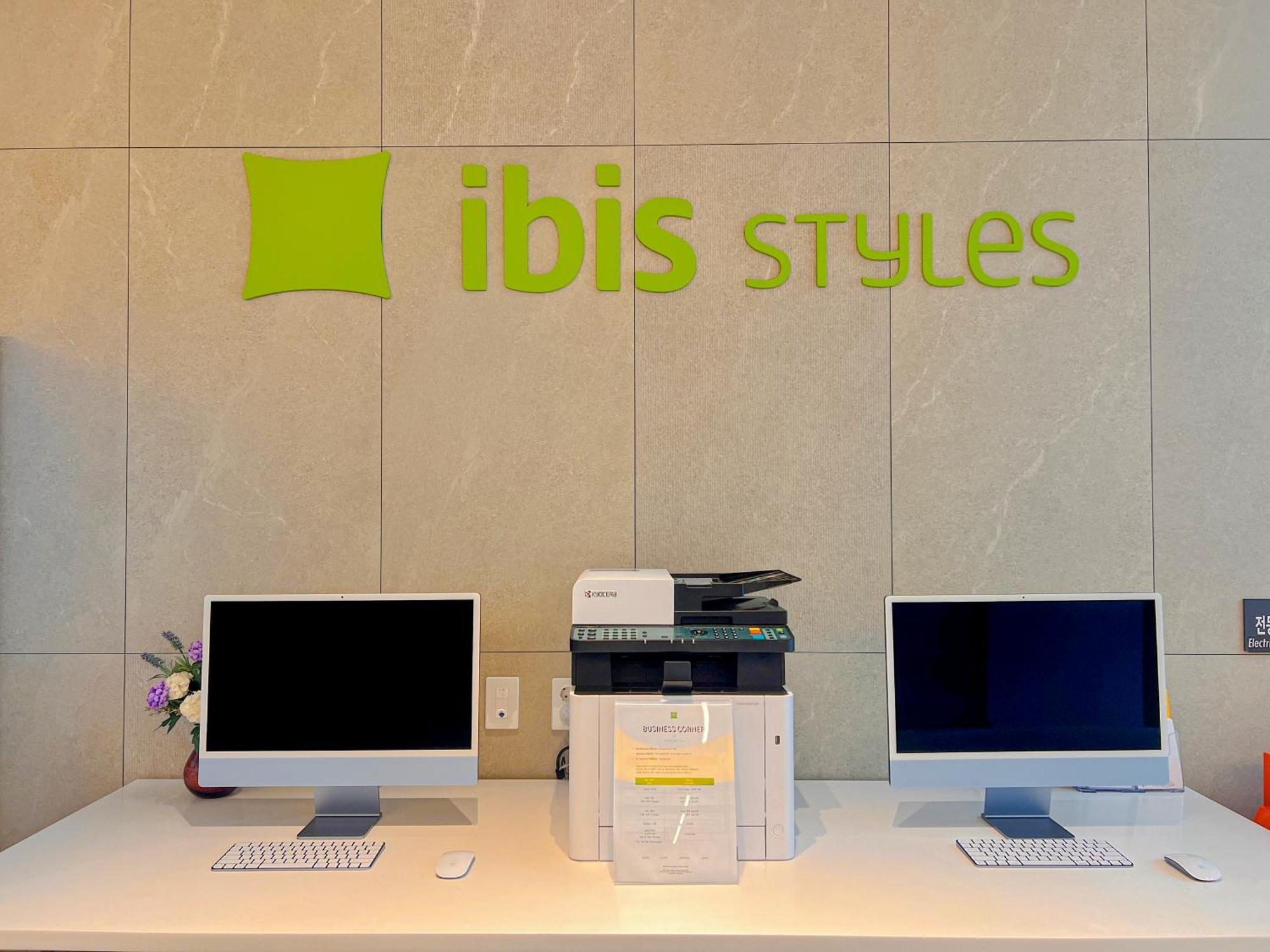 Ibis Styles Ambassador Incheon Airport T2 Hotel Buitenkant foto